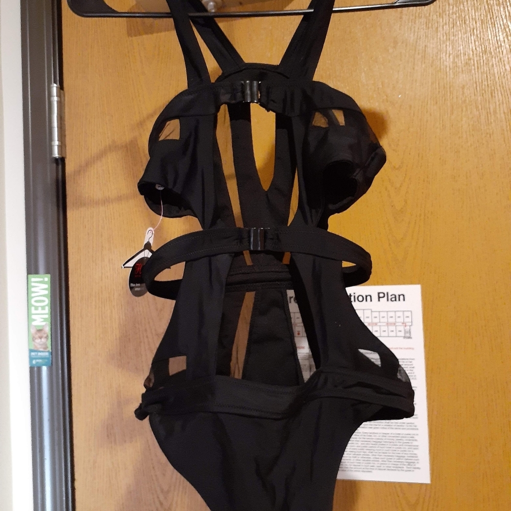 Bathing suit - Picture 5 of 7
